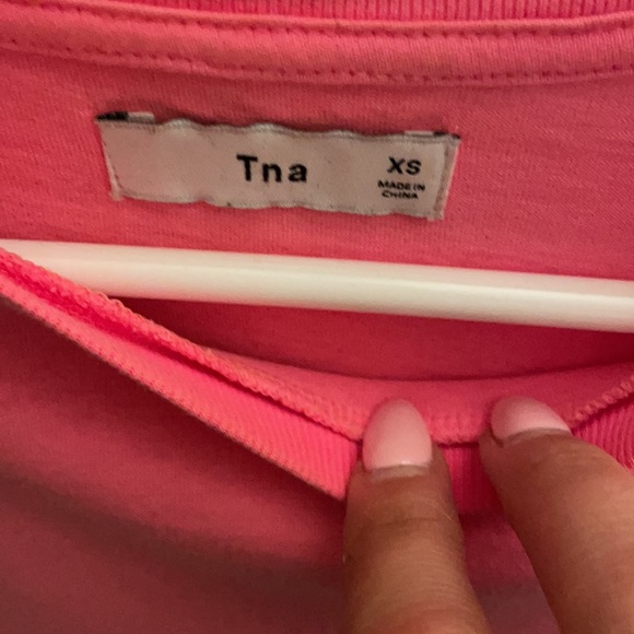 TNA cropped tee - Picture 2 of 2